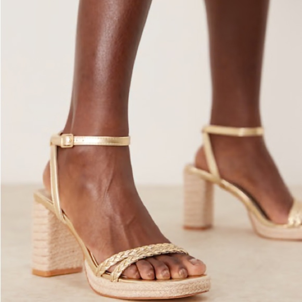 NWT Braided espadrille block heels sandals gold Ankle strap size 7